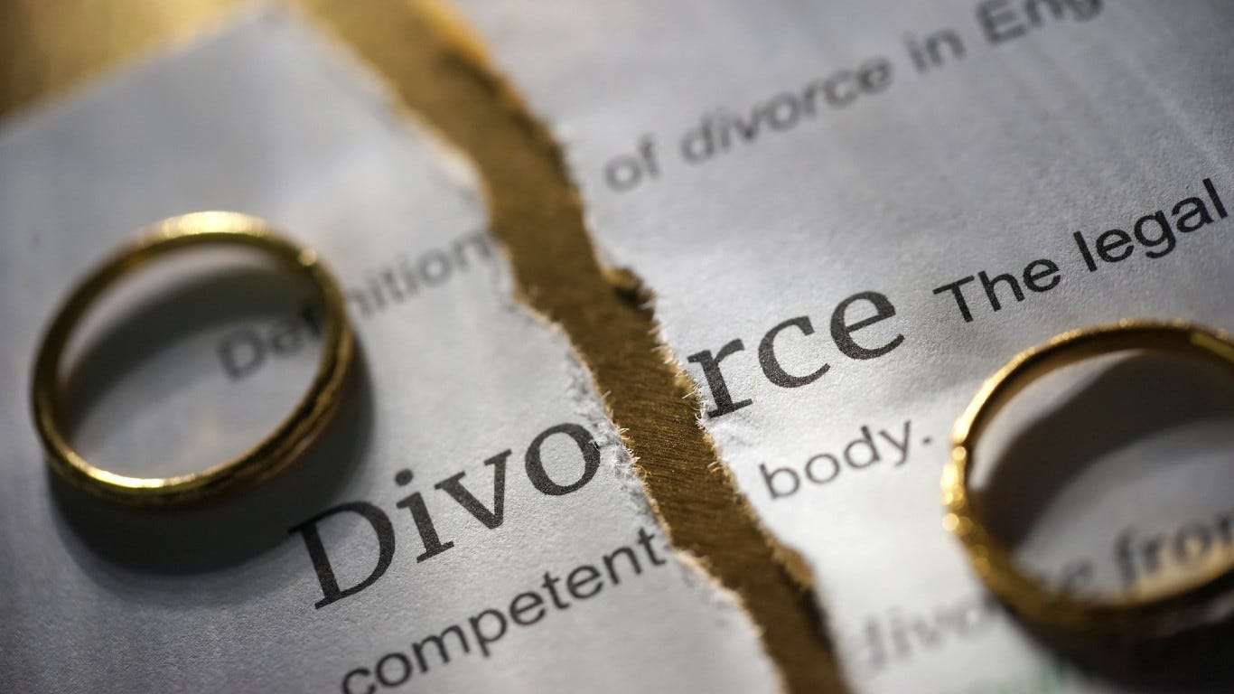 درخواست طلاق سریع از طرف زن