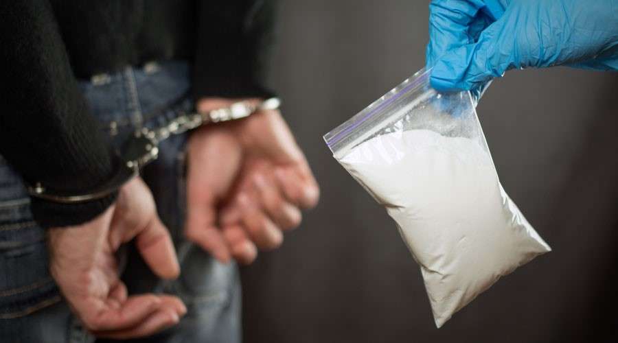 وکیل مواد مخدر برای مجازات حمل مواد مخدر